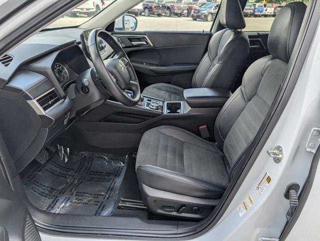 used 2024 Mitsubishi Outlander car, priced at $24,609