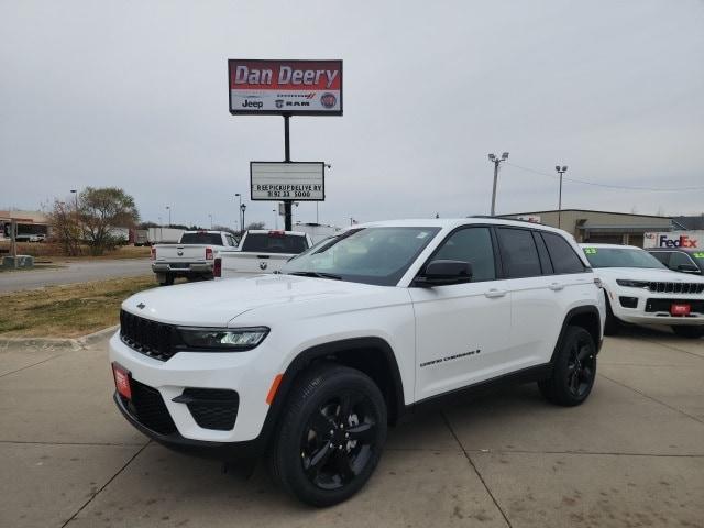 new 2025 Jeep Grand Cherokee car, priced at $41,363