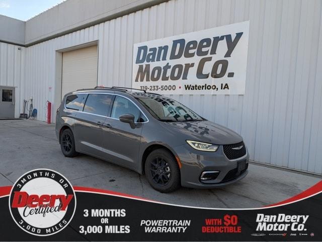 used 2022 Chrysler Pacifica car, priced at $21,836