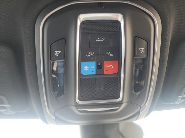 new 2025 Jeep Grand Cherokee car, priced at $43,524
