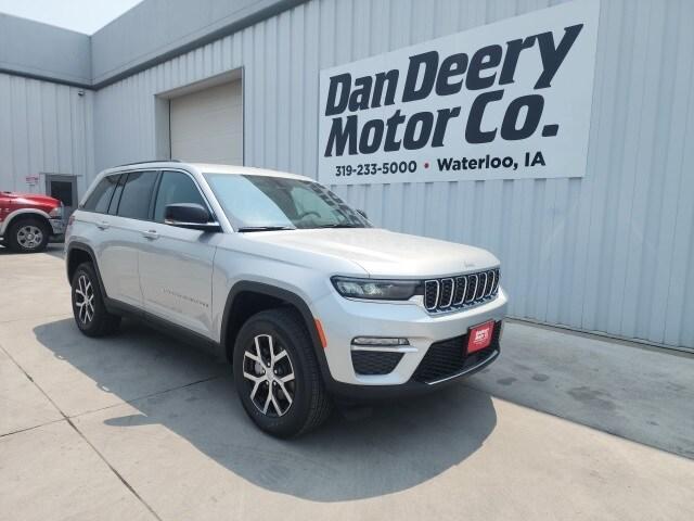 new 2025 Jeep Grand Cherokee car, priced at $41,992