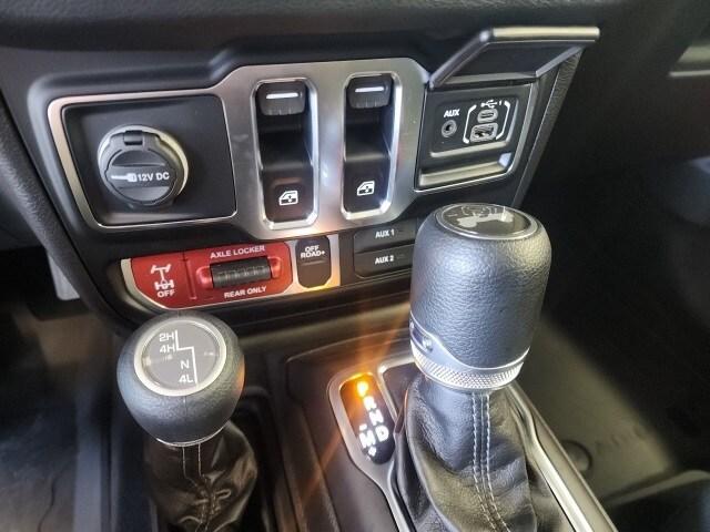 new 2025 Jeep Wrangler car, priced at $46,044