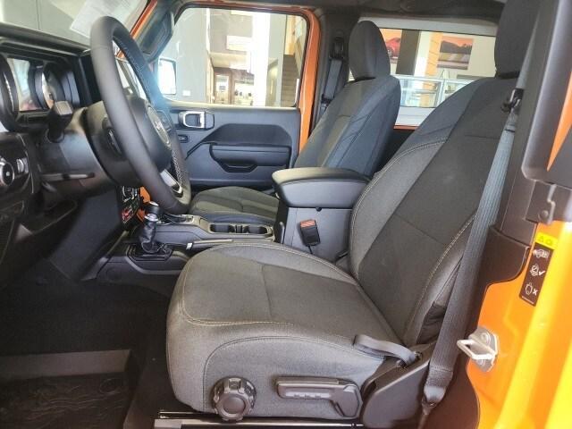 new 2025 Jeep Wrangler car, priced at $46,044
