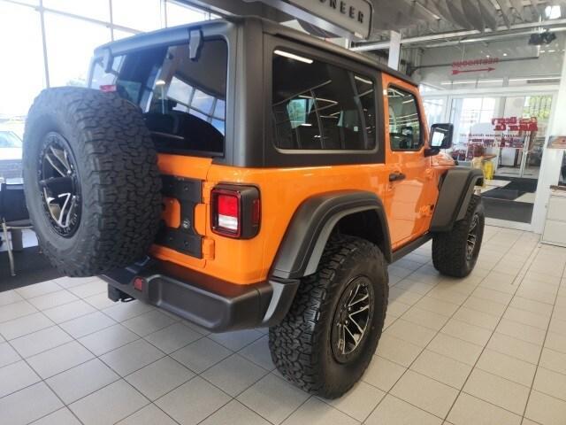 new 2025 Jeep Wrangler car, priced at $46,044