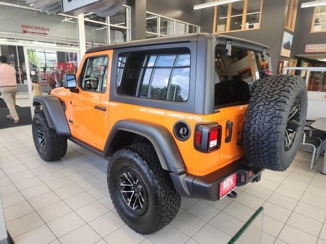 new 2025 Jeep Wrangler car, priced at $46,044