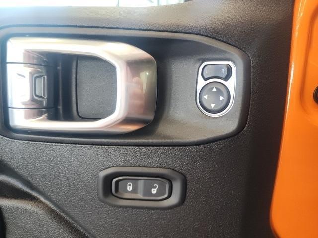 new 2025 Jeep Wrangler car, priced at $45,801