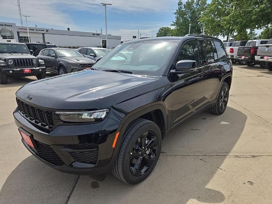 new 2024 Jeep Grand Cherokee car, priced at $41,407