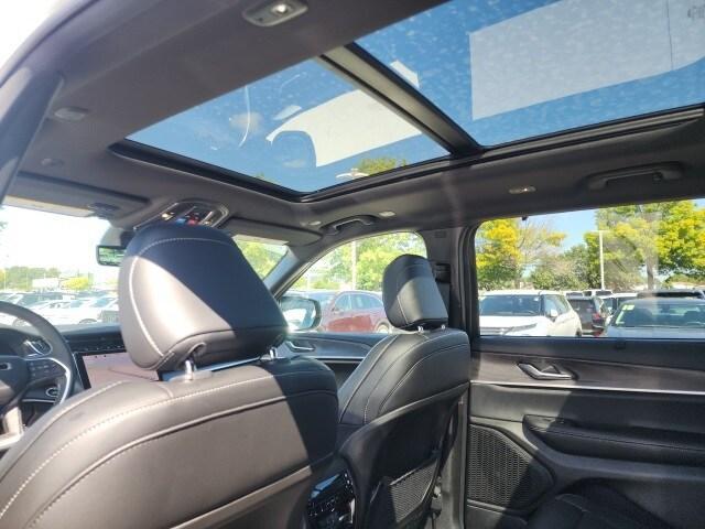 new 2025 Jeep Grand Cherokee L car, priced at $49,879