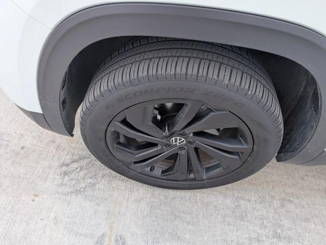 used 2023 Volkswagen Atlas car, priced at $29,450