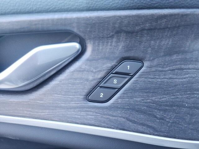 new 2025 Jeep Grand Cherokee car, priced at $45,590