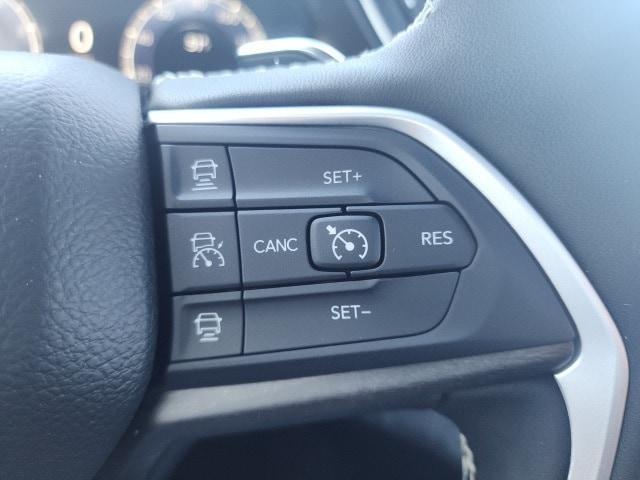 new 2025 Jeep Grand Cherokee car, priced at $45,590