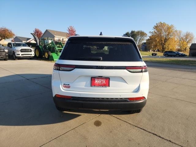 new 2024 Jeep Grand Cherokee car, priced at $37,677