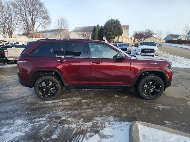 new 2025 Jeep Grand Cherokee car, priced at $41,479