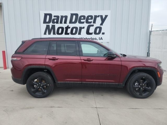new 2025 Jeep Grand Cherokee car, priced at $43,136