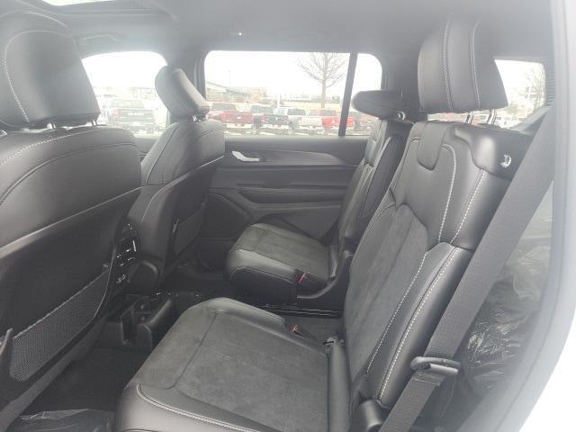 new 2025 Jeep Grand Cherokee L car, priced at $43,140