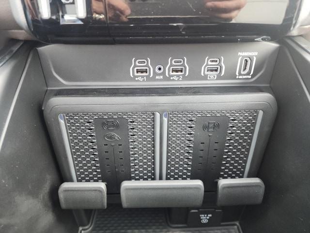 new 2025 Ram 1500 car, priced at $61,804