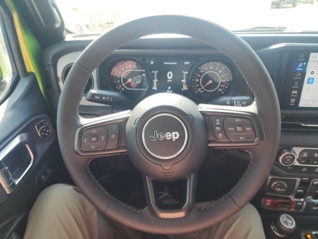 new 2025 Jeep Gladiator car, priced at $44,305