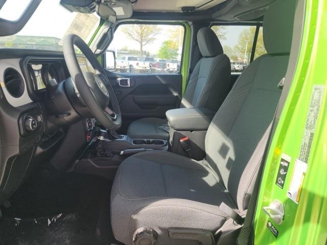 new 2025 Jeep Gladiator car, priced at $44,305