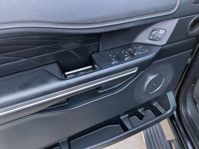used 2018 Ford Expedition car, priced at $26,031