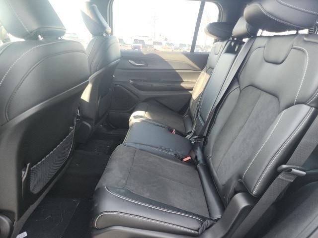 new 2025 Jeep Grand Cherokee L car, priced at $44,069