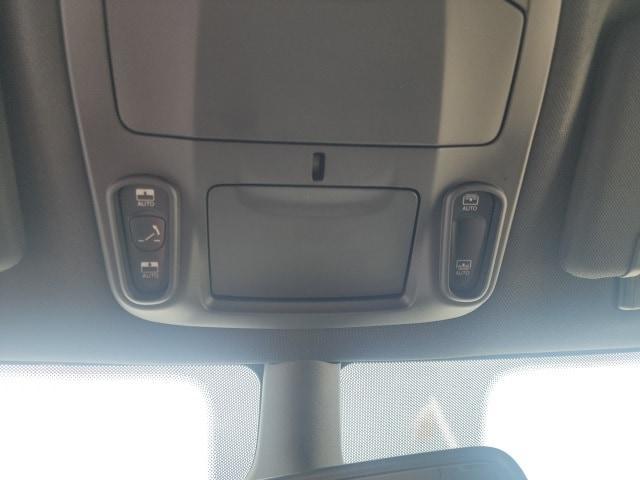 new 2025 Chrysler Pacifica car, priced at $50,958