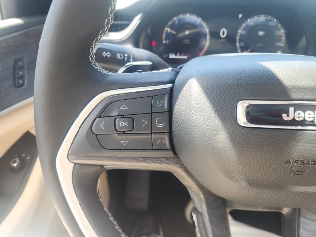 new 2025 Jeep Grand Cherokee car, priced at $49,813