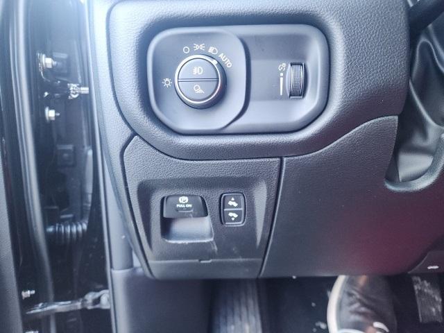 new 2025 Ram 1500 car, priced at $41,983