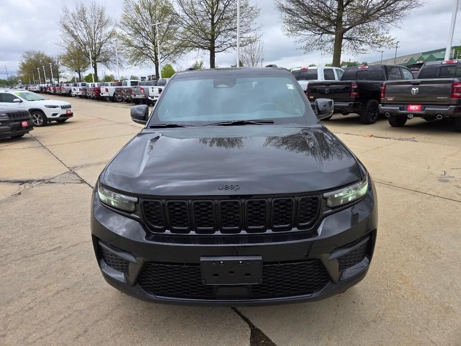 new 2024 Jeep Grand Cherokee car, priced at $42,491