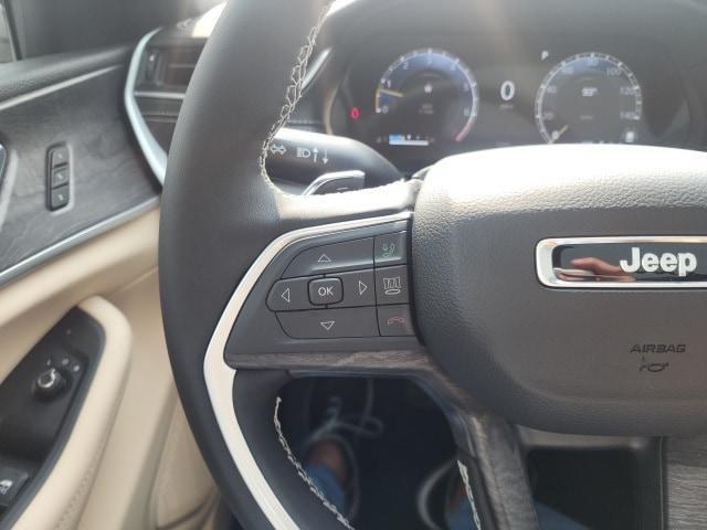 new 2025 Jeep Grand Cherokee L car, priced at $52,520