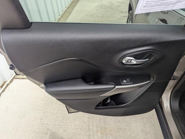 used 2021 Jeep Cherokee car, priced at $24,560