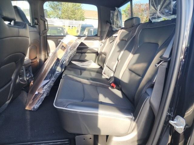 new 2025 Ram 1500 car, priced at $55,541