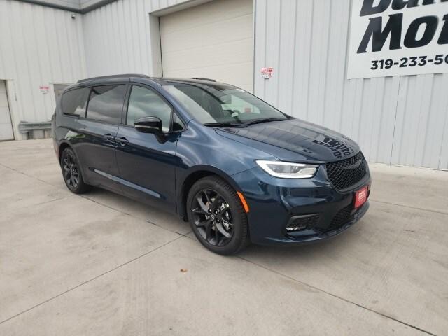 new 2025 Chrysler Pacifica car, priced at $48,365