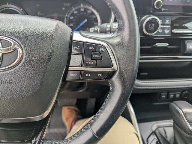 used 2021 Toyota Highlander Hybrid car, priced at $34,119