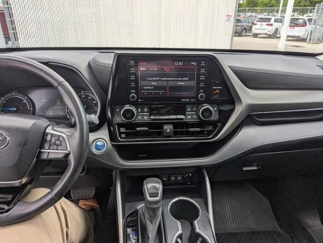 used 2021 Toyota Highlander Hybrid car, priced at $34,119