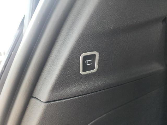 new 2025 Chrysler Pacifica car, priced at $41,682