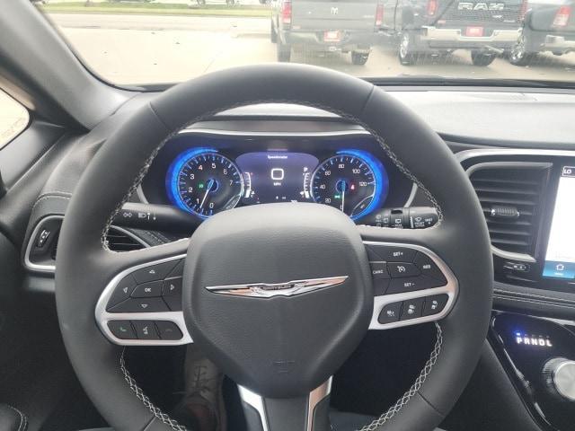 new 2025 Chrysler Pacifica car, priced at $41,682