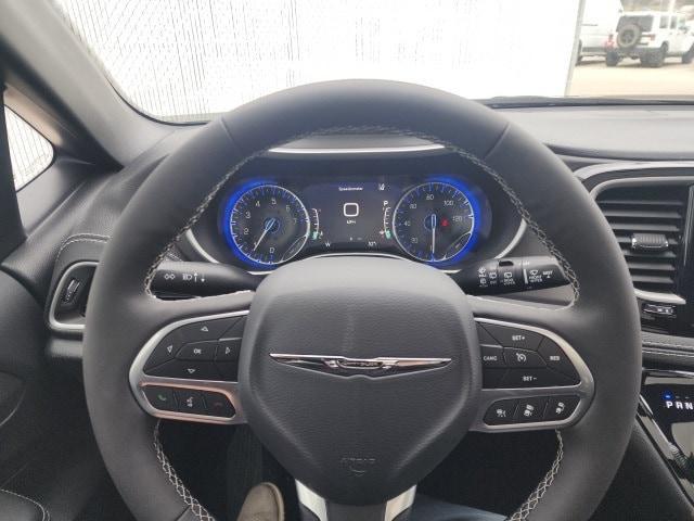 new 2025 Chrysler Pacifica car, priced at $42,132