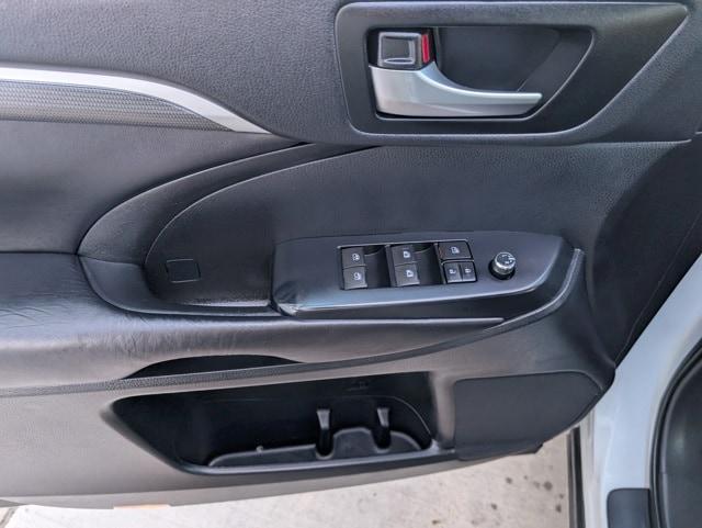 used 2019 Toyota Highlander car, priced at $19,501