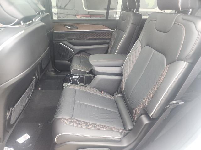 new 2025 Jeep Grand Cherokee L car, priced at $58,524