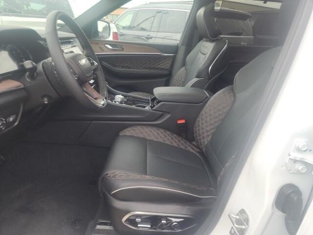 new 2025 Jeep Grand Cherokee L car, priced at $58,524
