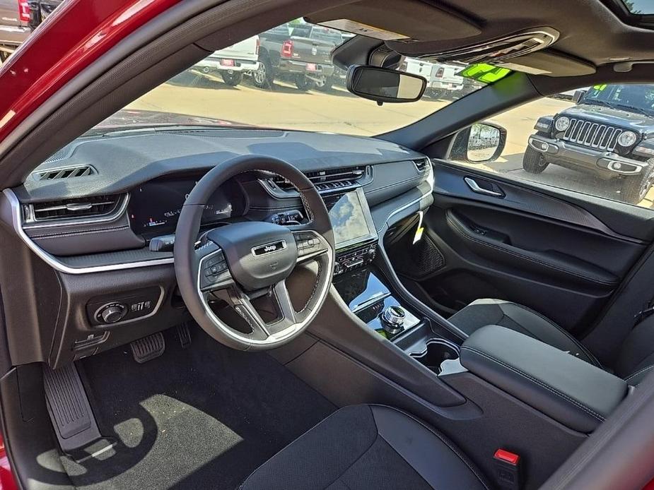 new 2024 Jeep Grand Cherokee L car, priced at $44,924