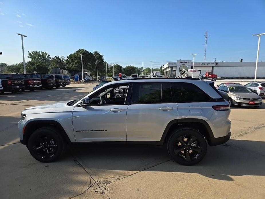 new 2024 Jeep Grand Cherokee car, priced at $41,407