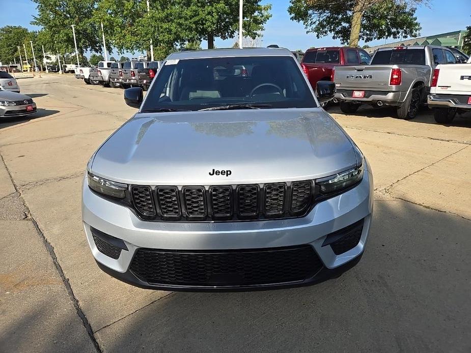 new 2024 Jeep Grand Cherokee car, priced at $41,407