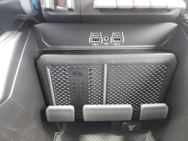new 2025 Ram 1500 car, priced at $56,564