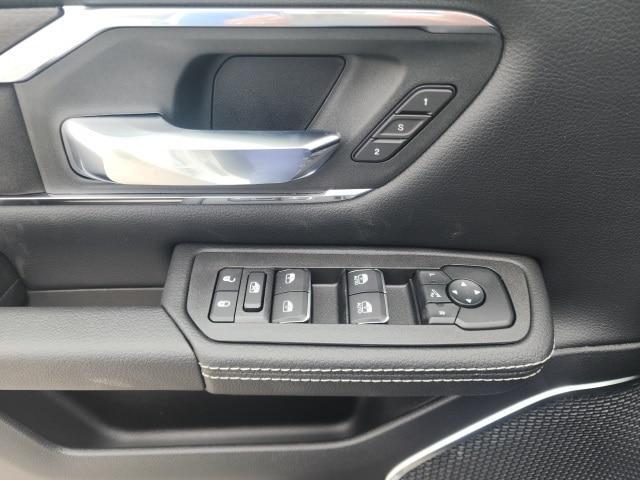 new 2025 Ram 1500 car, priced at $56,564