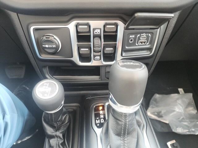 new 2025 Jeep Gladiator car, priced at $44,465
