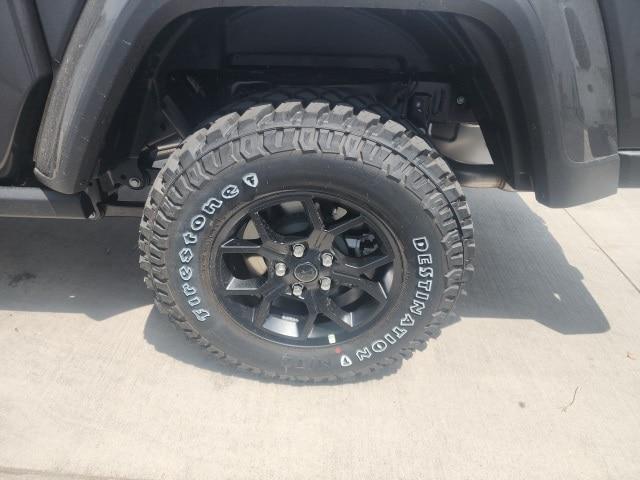 new 2025 Jeep Gladiator car, priced at $46,805