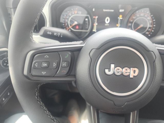 new 2025 Jeep Gladiator car, priced at $46,805