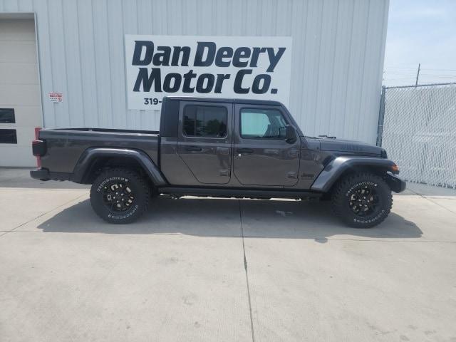new 2025 Jeep Gladiator car, priced at $46,805