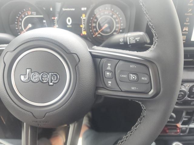 new 2025 Jeep Gladiator car, priced at $46,805